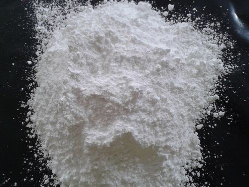 Aluminum hydroxide used in the production of concrete water reducing agent